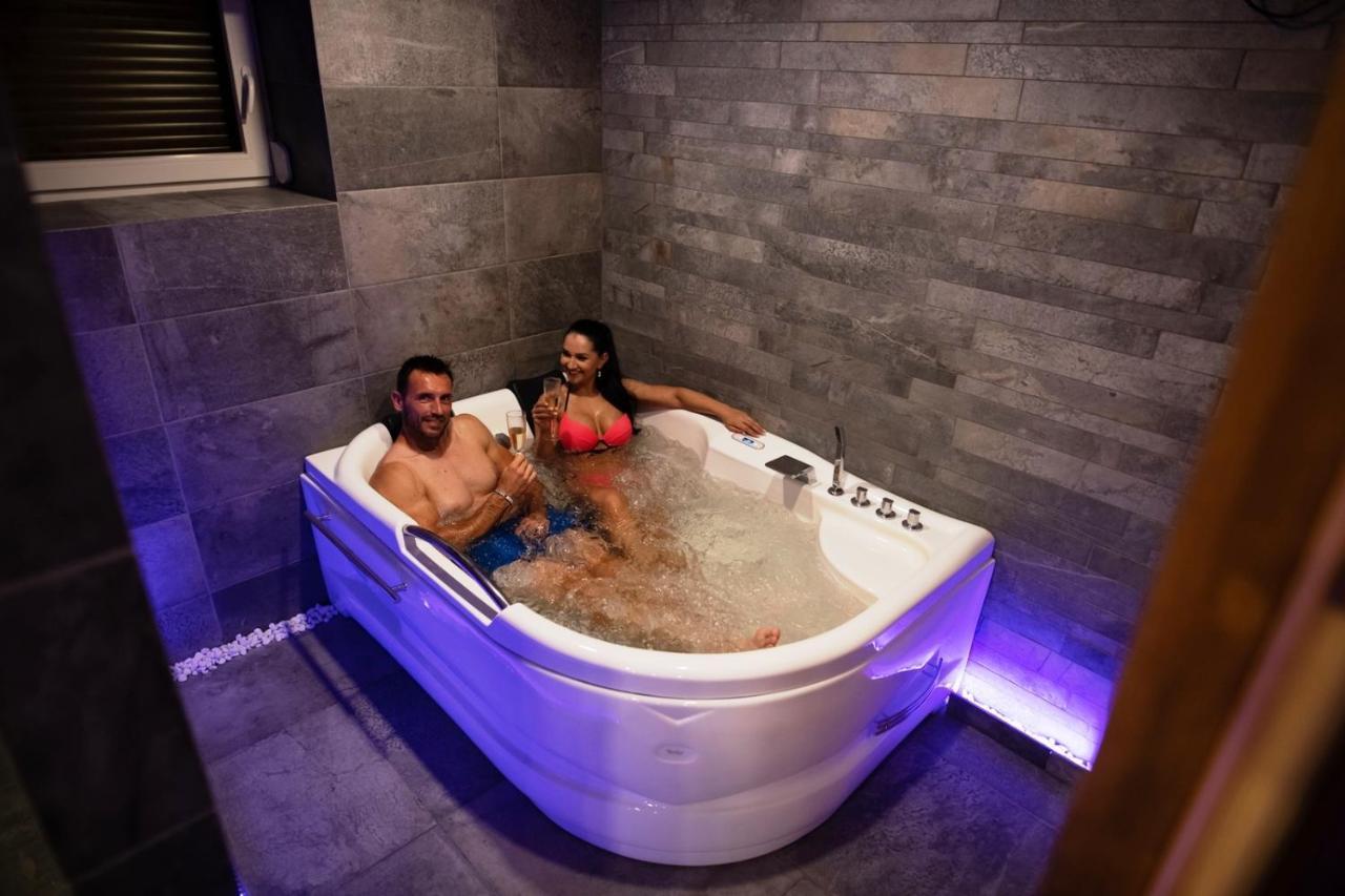 Apartmány Meandry Mimon Esterno foto